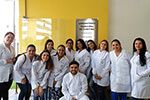Acadêmicos do curso de Farmácia em atividade no LMC - Laboratório Municipal de Curitiba