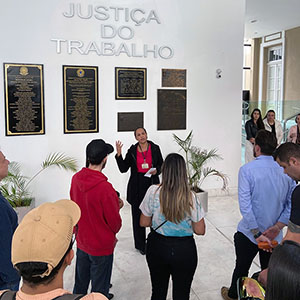 Semana Acadêmica/Jurídica de Direito da FAPAR: Palestras e Visita Técnica ao TRT9